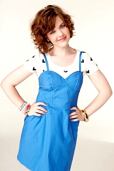 Aislinn Paul: Age, Height, Biography, Net Worth and More: