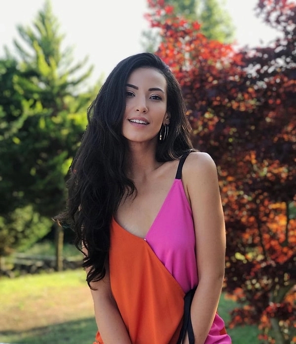 Cemre Melis Çınar: Age, Height, Net Worth, Biography and More: