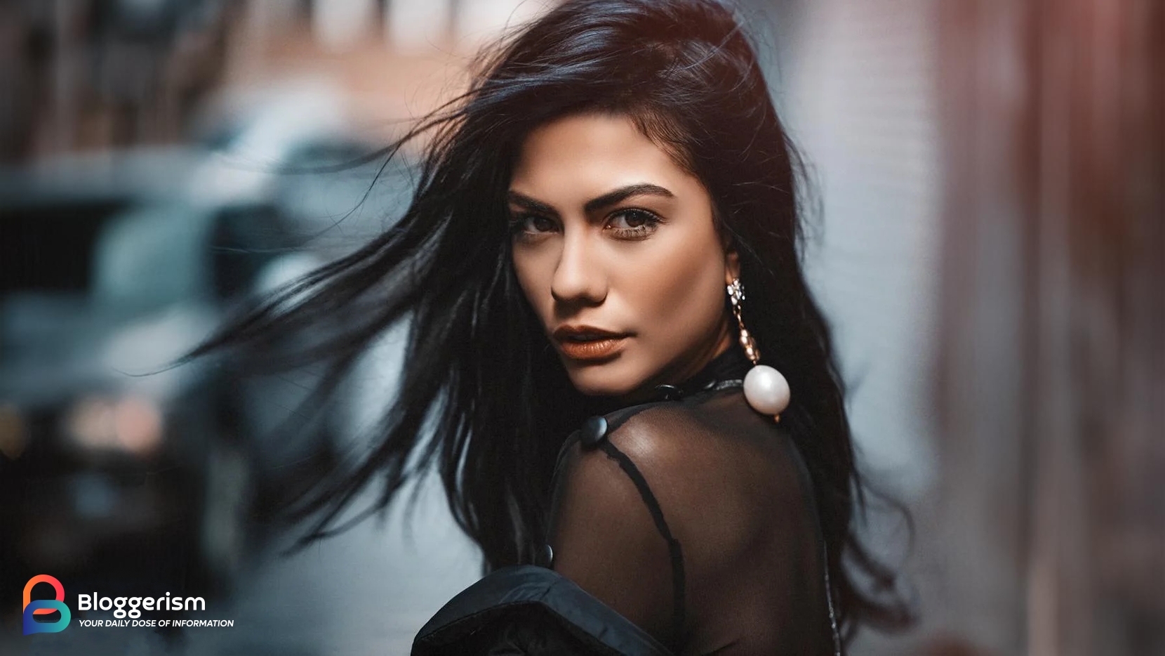 Demet Ozdemir: Age, Height, Biography (2024) and More: