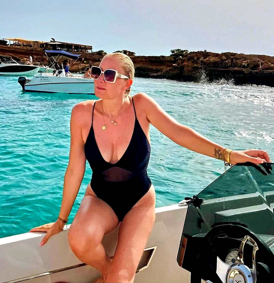 Janine Kunze: Age, Height, Net Worth, Biography, and More: