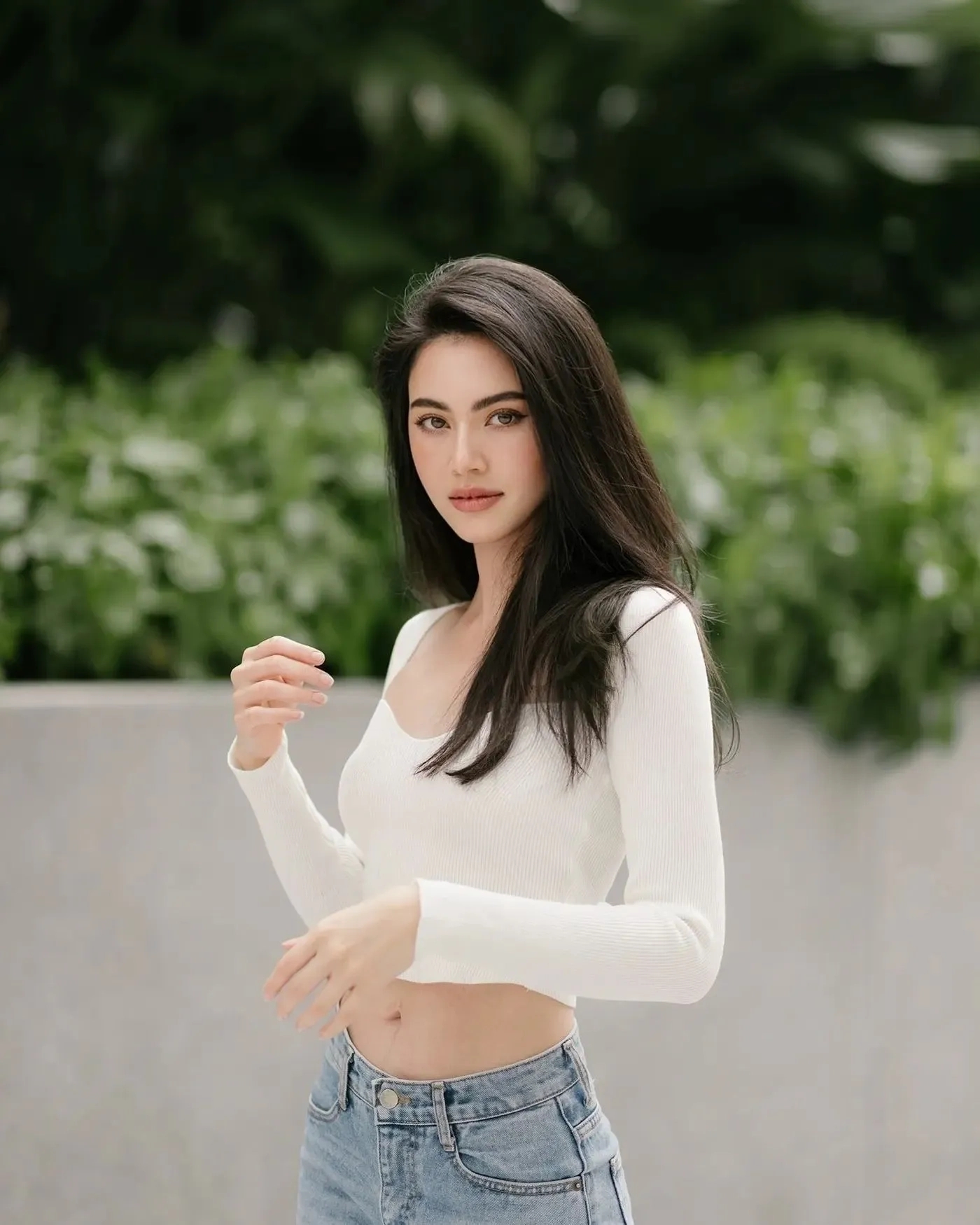 Mai Davika Hoorne: Age, Height, Net Worth, Biography and More: