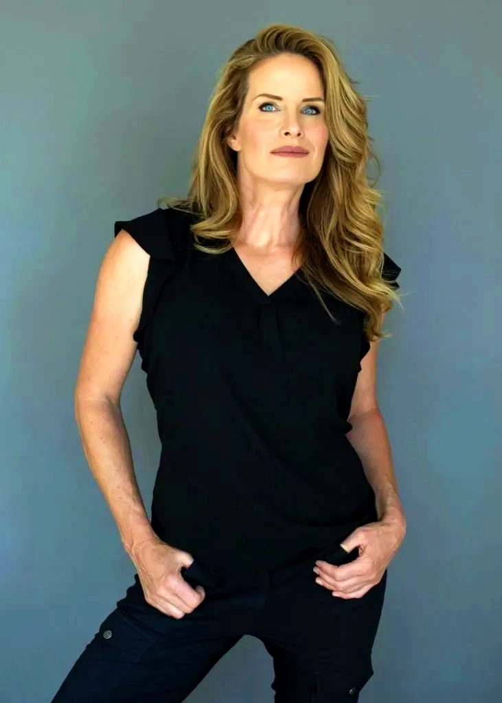 Monika Schnarre: Age, Height, Biography, Net Worth and More:
