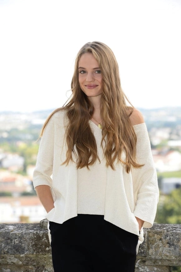 Noémie Schmidt: Age, Height, Net Worth, Biography and More: